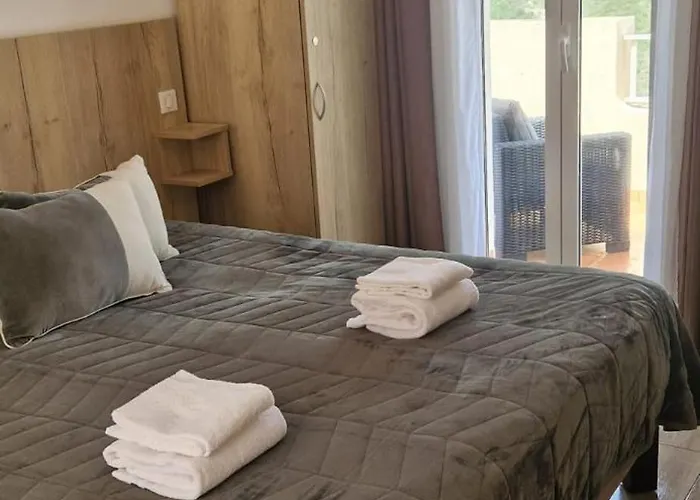 Privatunterkunft L'escale Privees Jfdl *