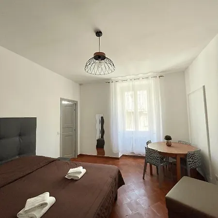 L'escale Privees Jfdl Homestay Bonifacio (Corsica)