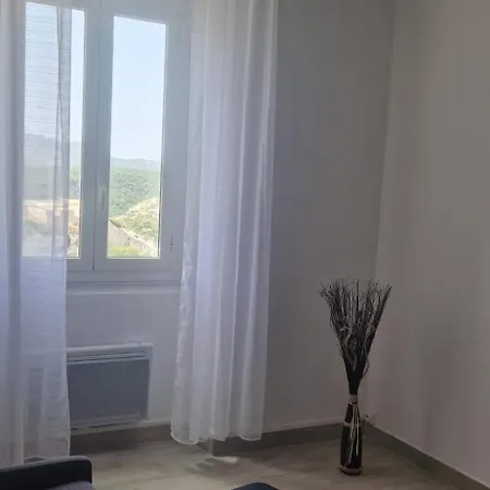 L'escale Privees Jfdl بونيفَسْيو